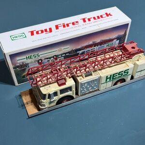 Hess 1989 Fire Truck with Red Ladder